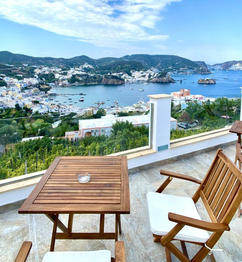 Domus L Ponza Seaview Villa Exterior photo